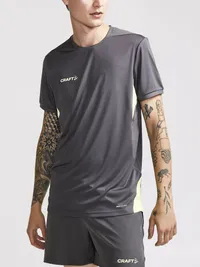 1908228-985541_Pro Control Impact SS Tee M_Closeup1.jpg
